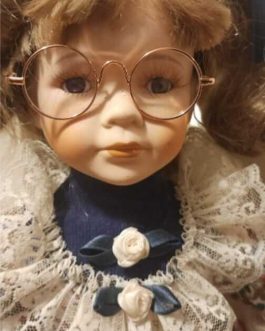 בובות פורצלן זוג אחיות