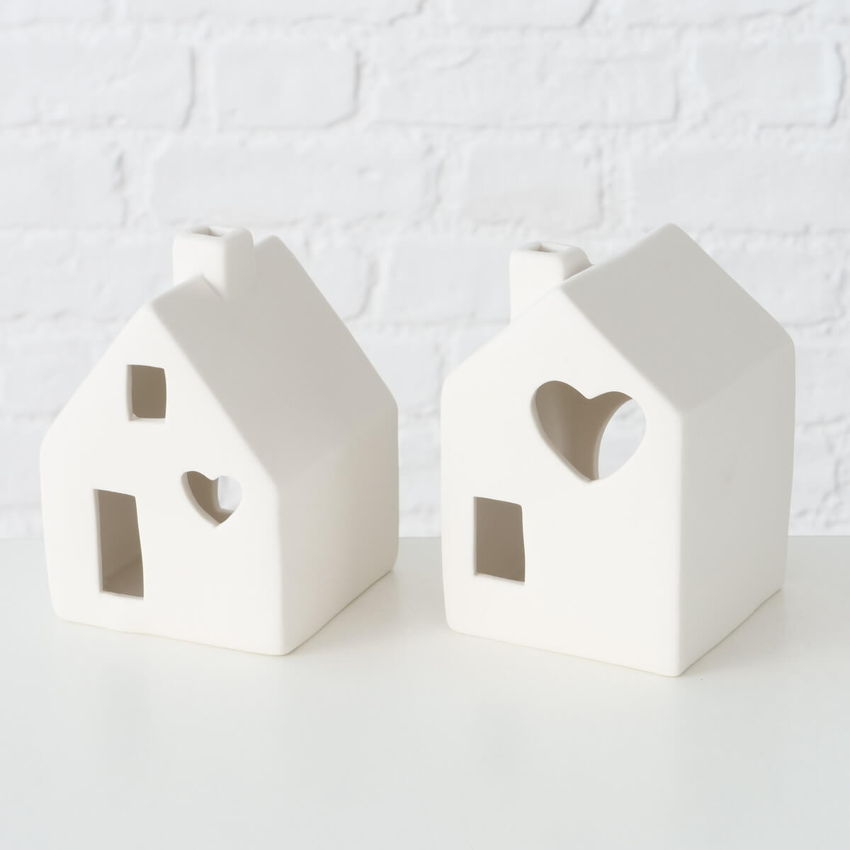 A ceramic candle holder - Image 3