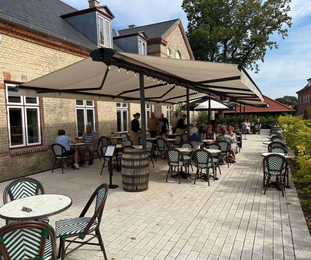 Dobbeltmarkise til restaurant