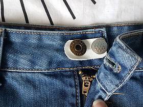 Agrandir un jean à la taille sans couture