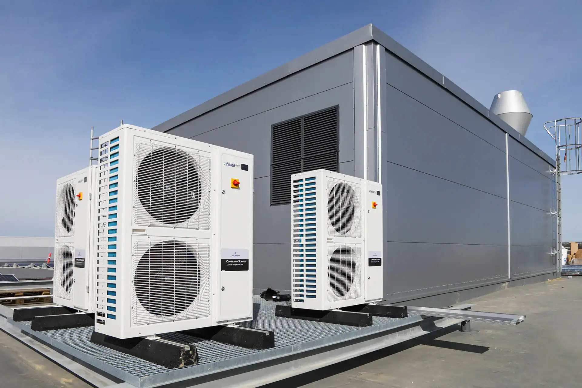 Eftersyn af klimanlæg på tag