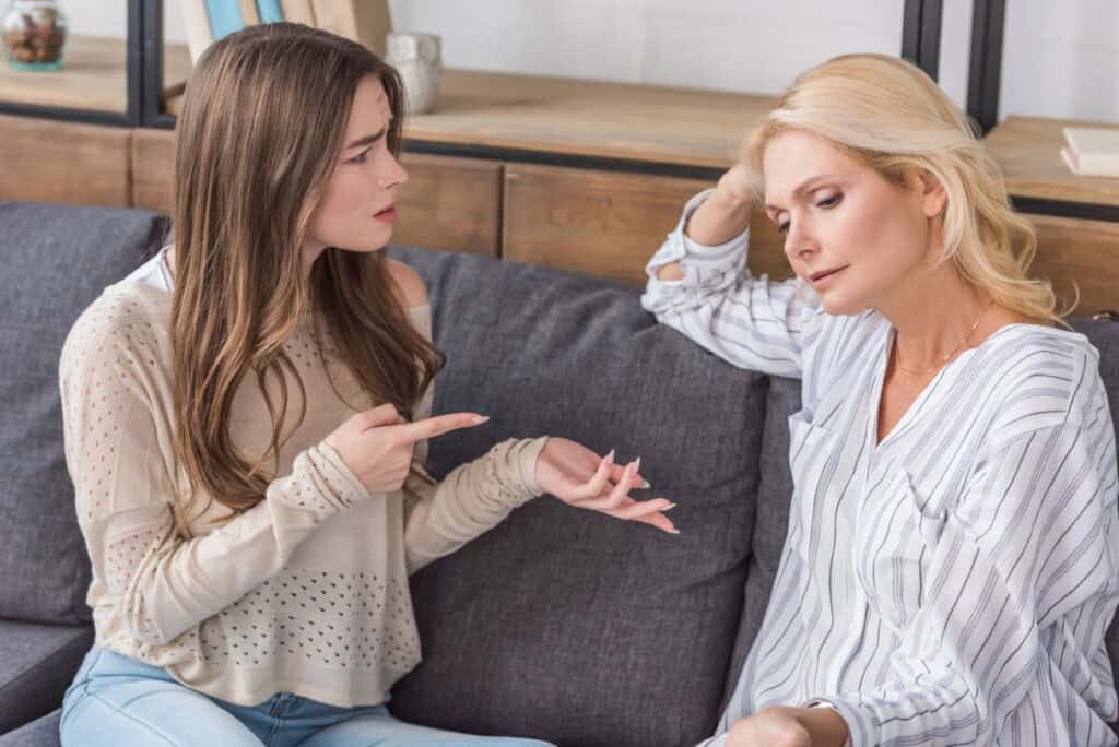 ma fille me reproche tout