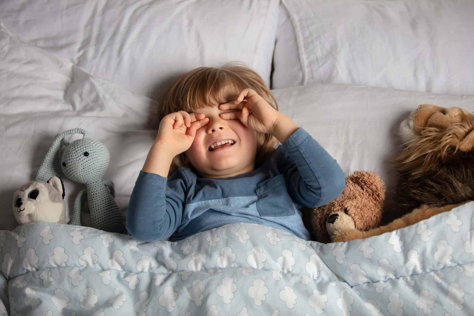 bébé 2 ans se réveille en hurlant inconsolable