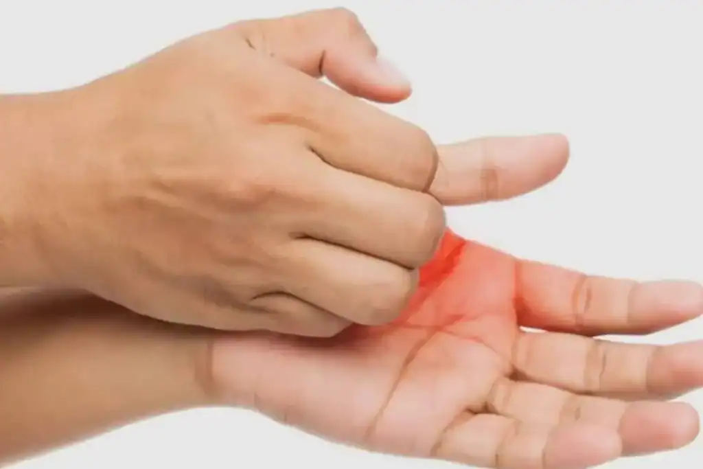 paume de la main gauche qui gratte signification spirituelle