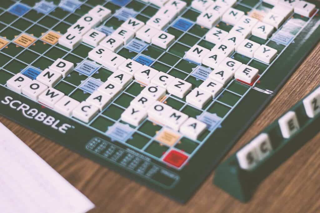 peut on ajouter un s a un mot au scrabble