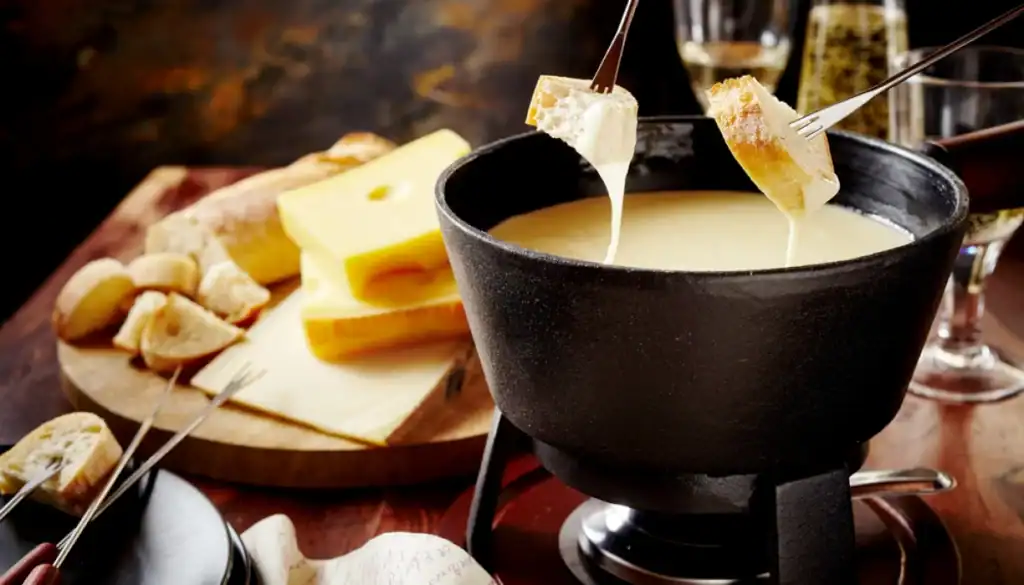 fondue savoyarde recette traditionnelle pour 4 personnes 1