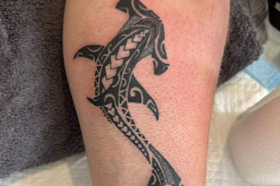 tatouage requin marteau maori signification