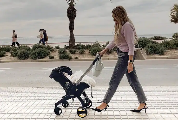 choisir poussette Comment bien choisir sa poussette quand on vit en ville : les critères qui comptent vraiment et les erreurs à éviter