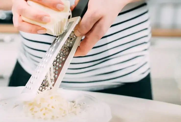 Fromage râpé et grossesse