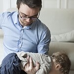 Fessée déculottée