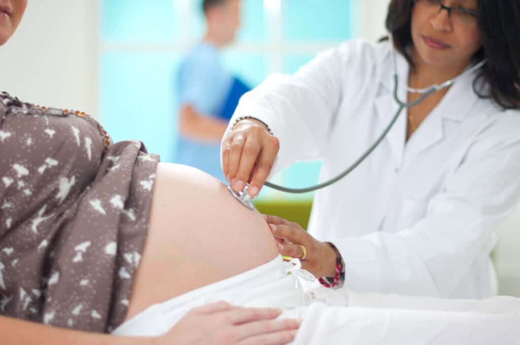 J'ai accouché à 35 semaines de grossesse : ce que ça signifie vraiment 2 J'ai accouché à 35 semaines de grossesse
