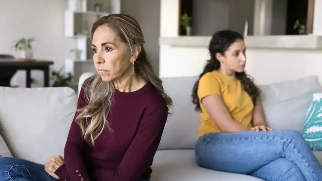 Le rejet des parents à l'âge adulte : comprendre une rupture familiale de plus en plus fréquente 3 rejet des parents à l'âge adulte avis