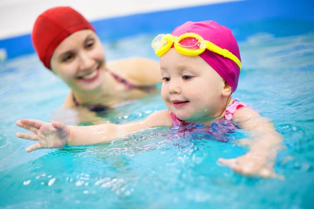 Bébés nageurs à Nantes : piscines, tarifs et conseils pour bien démarrer 4 Bébés nageurs à Nantes avis