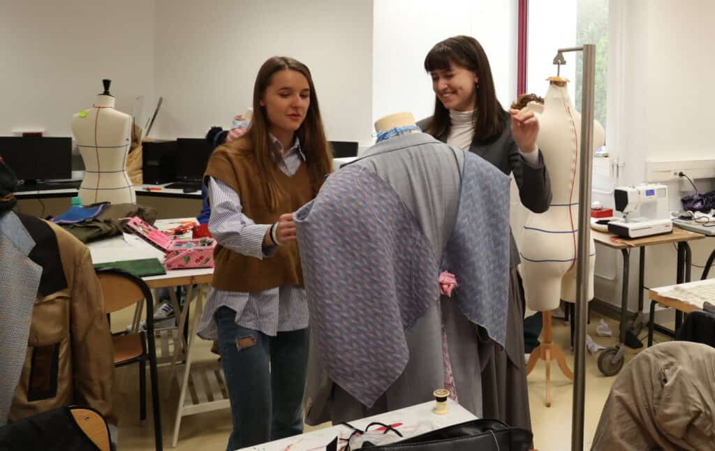 Idées de stage de 3ème pour une fille conseils