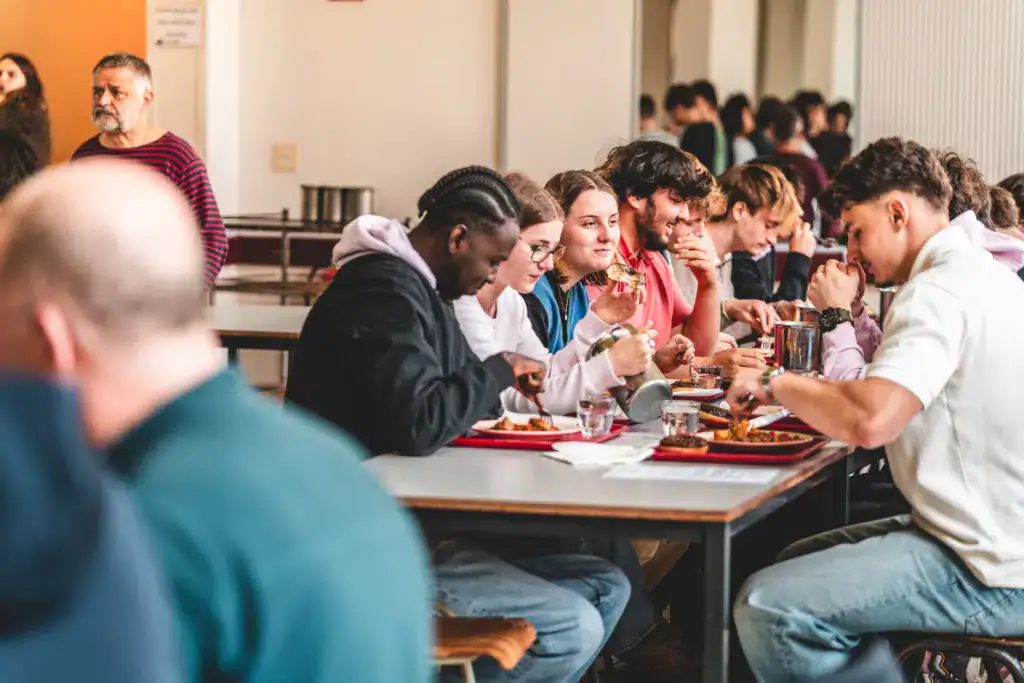 Collège disciplinaire avec internat