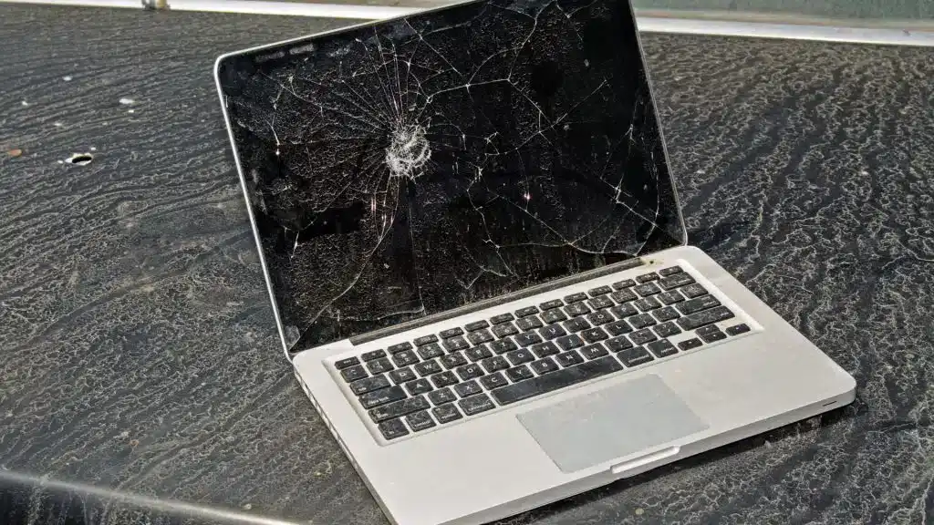 Réparer un écran MacBook Air 1