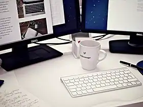 fenetre qui s'ouvre et se ferme aussitot