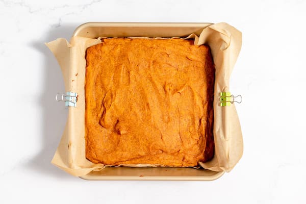 baked gluten free pumpkin bars still in the pan