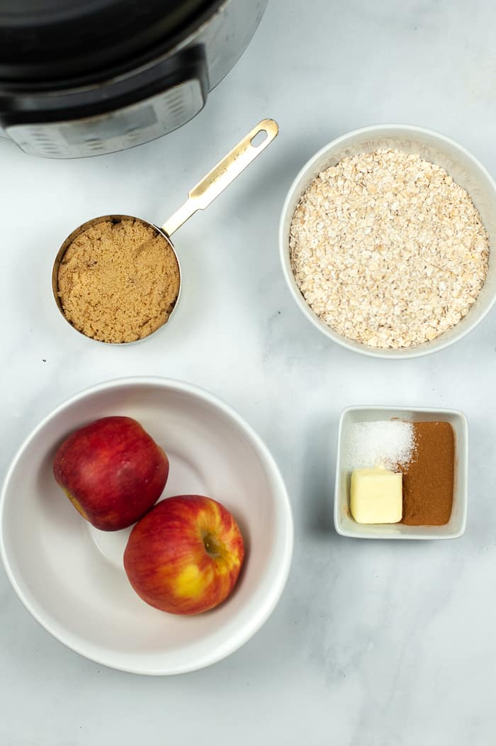 Image shows the ingredients you'll need for the instant pot oatmeal