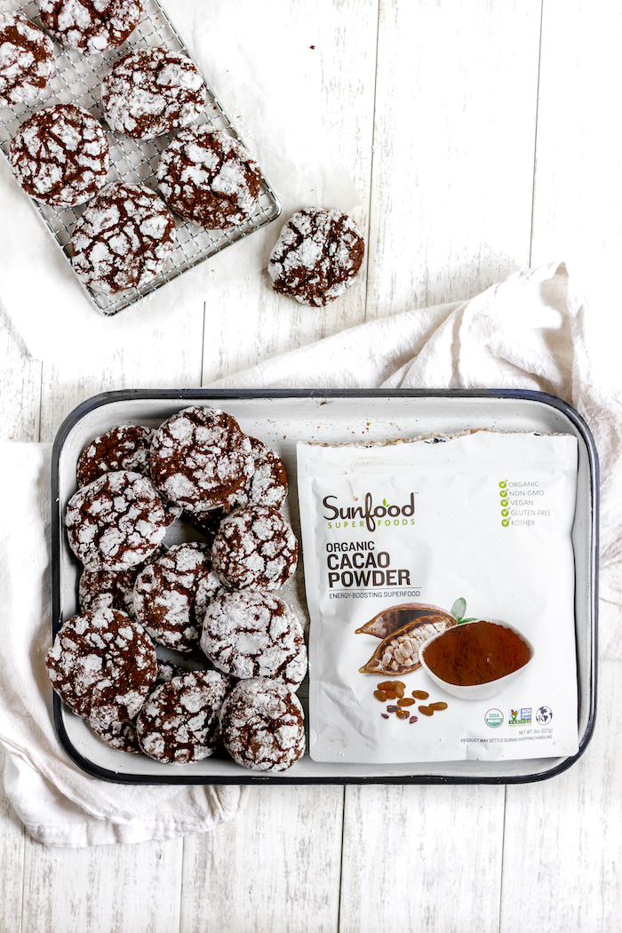 chocolate crinkle cookies with cacao