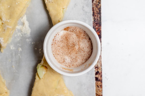 mixture of cinnamon and sugar in a bowl