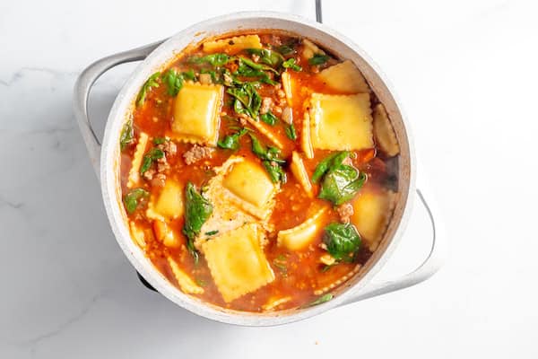 ravioli soup with spinach