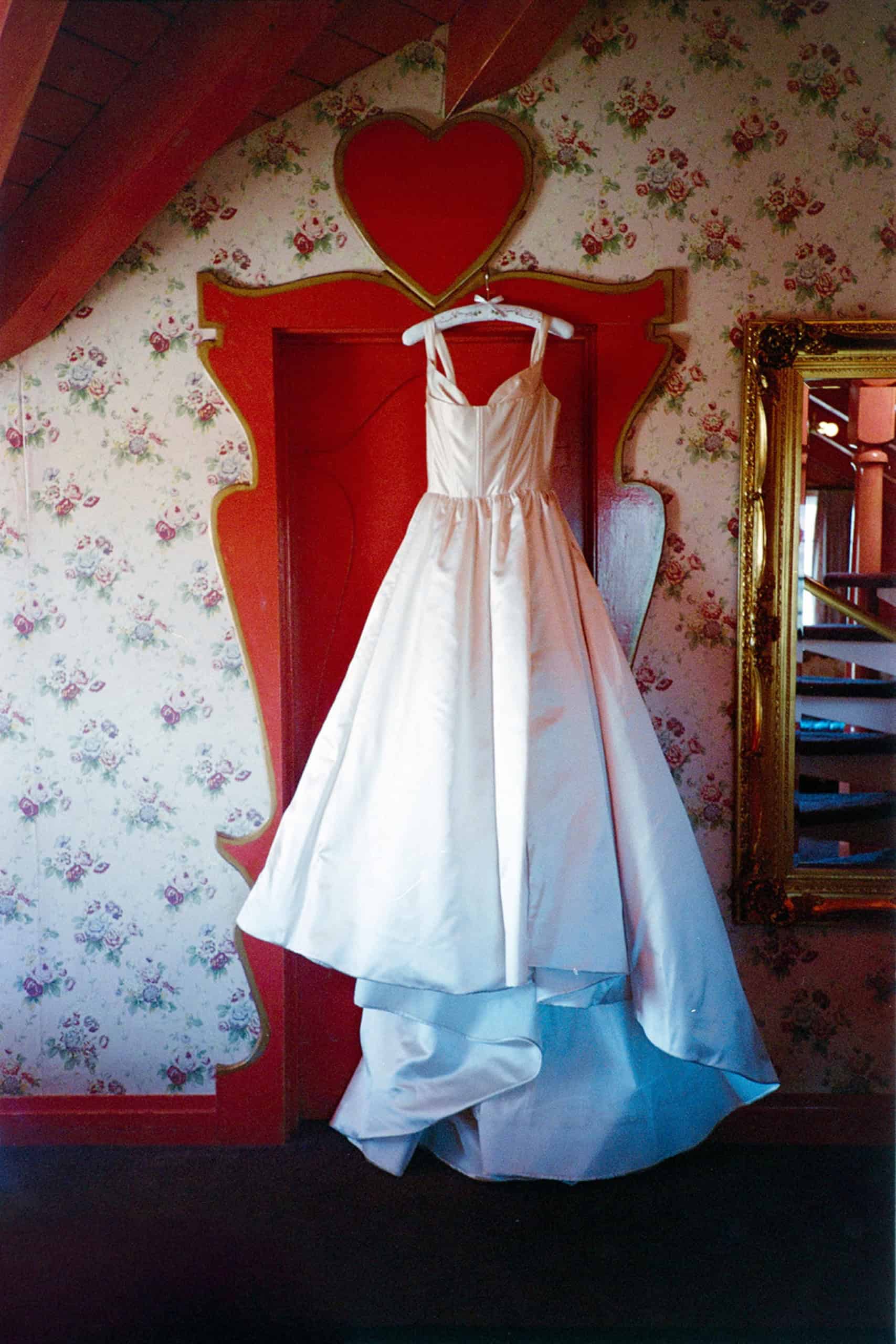 red rose room at the Madonna Inn