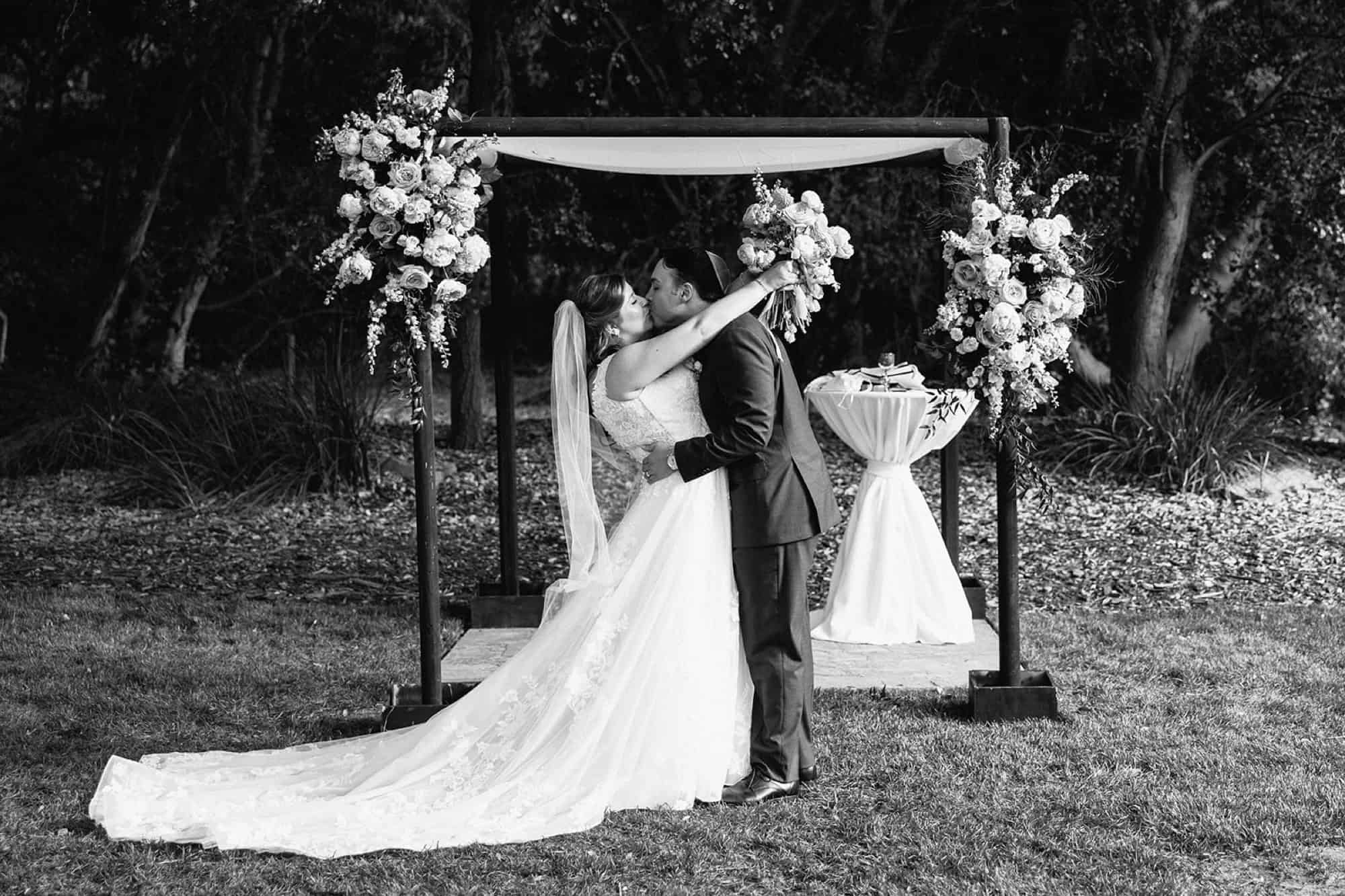 newlywed portraits