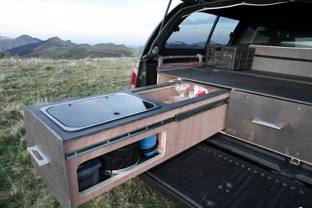 Aménagement de benne de pick-up pour le camping conseils