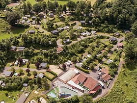 Camping La Pommeraie à Vic-sur-Cère