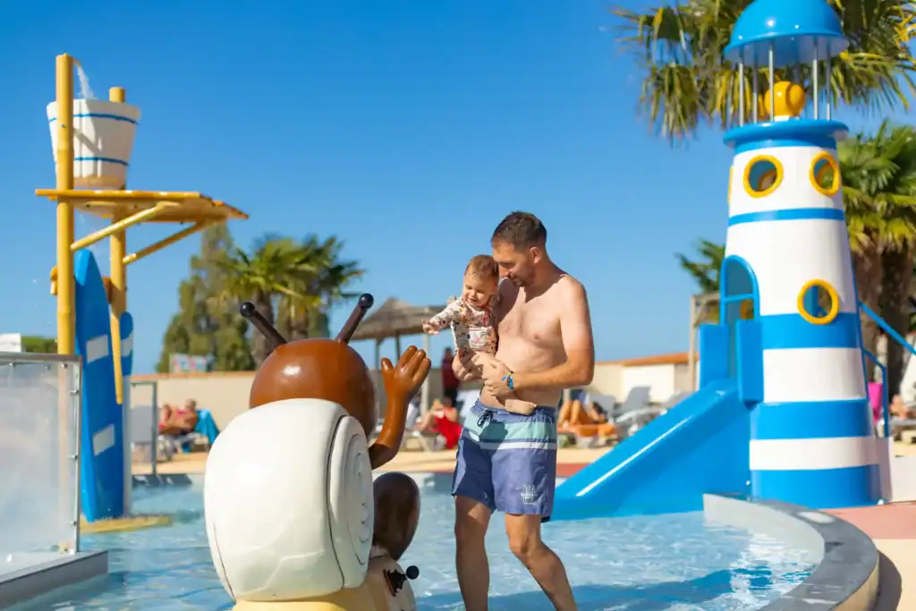 Camping Les Peupliers à l'île de Ré parc aquatique