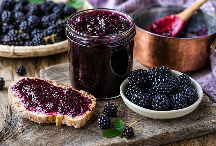 confiture de mûres sans pépins