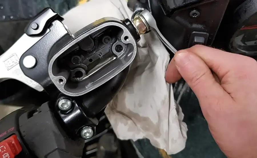 Fuite sur maître-cylindre d'embrayage hydraulique Hydrofit solution