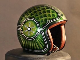 Peindre un casque moto