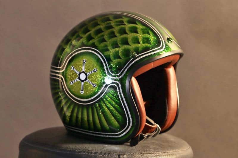 Peindre un casque moto