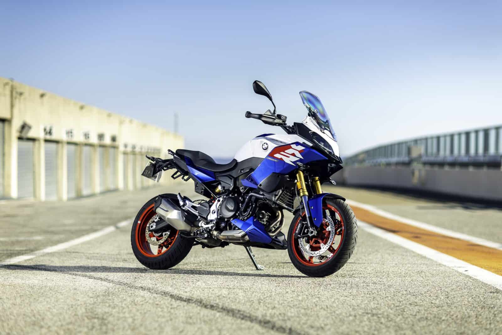 BMW F 900 XR