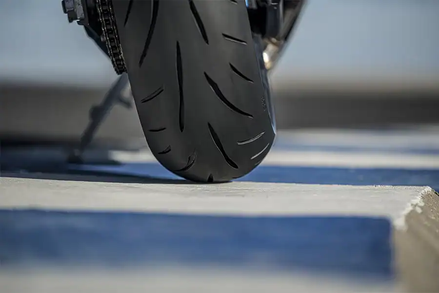 Bridgestone S23 avis