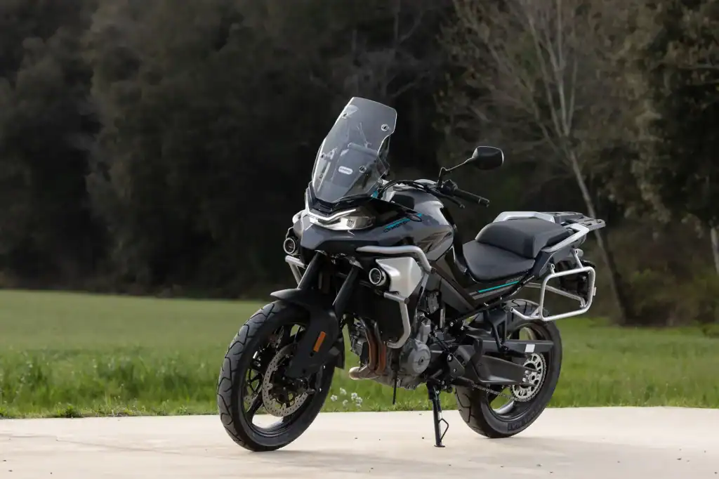 CFMoto 800 MT