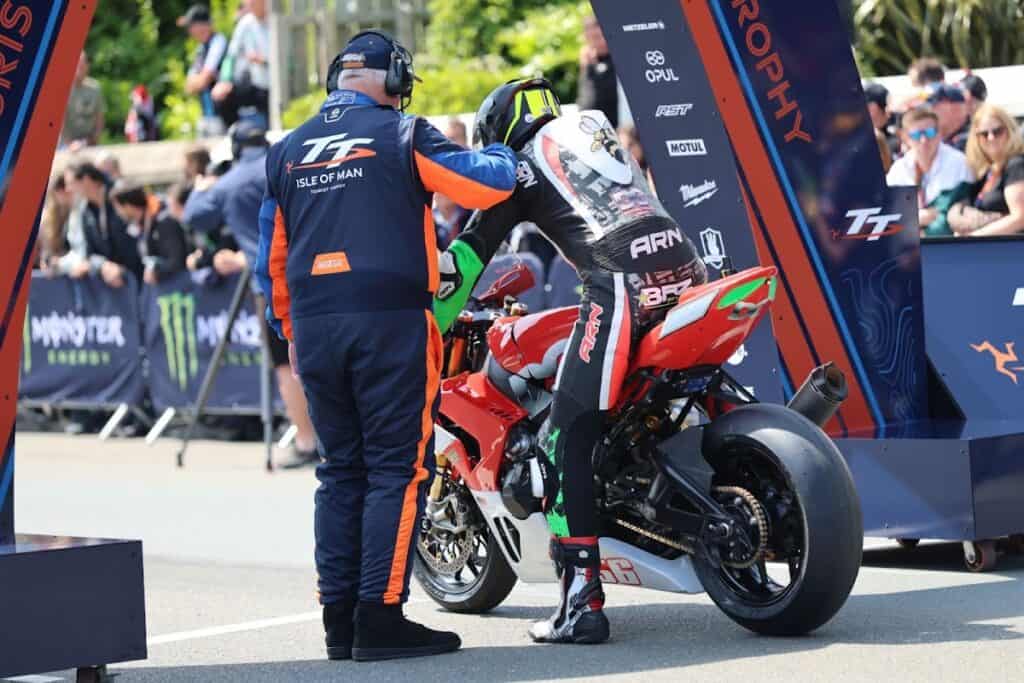 Combien prévoir pour aller voir le Tourist Trophy à l'île de Man