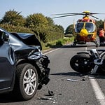 Un trois-roues et une voiture entrent en collision près de Bressuire : une victime héliportée