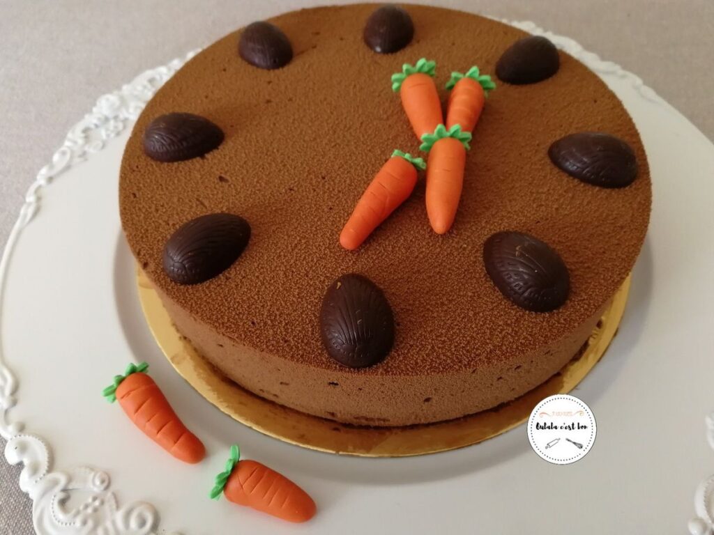 Entremets au chocolat et crémeux aux noisettes ou simplement gâteau de Pâques…