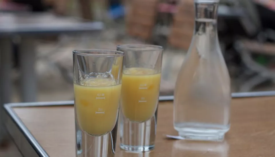 dose de ricard en bar