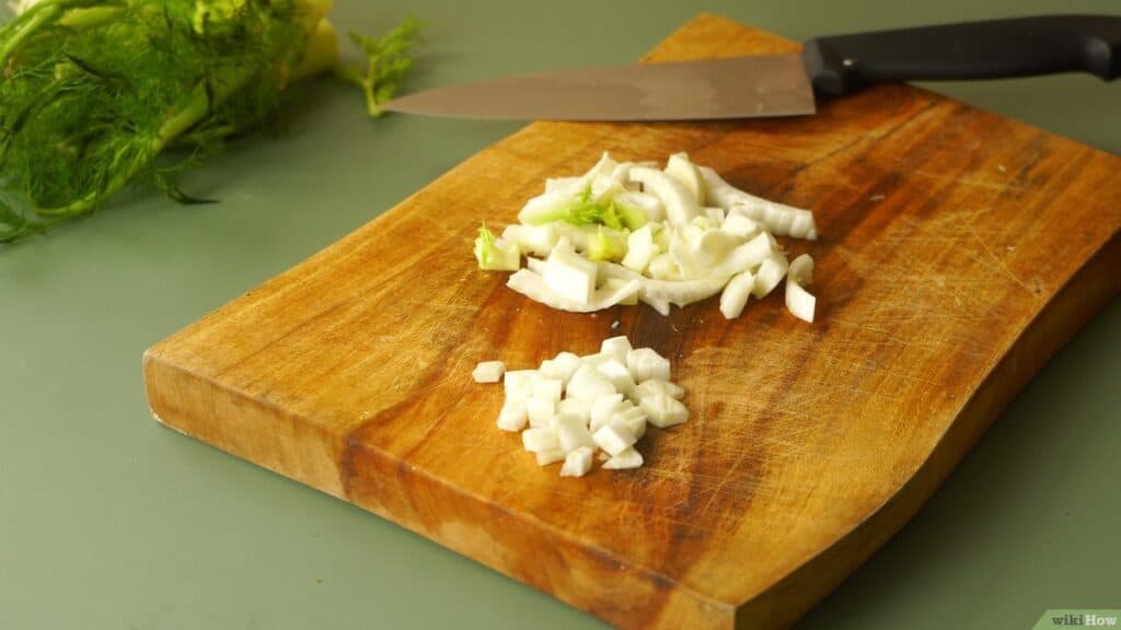 couper fenouil en cuisine