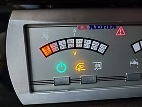 Tableau de commande cellule camping-car Adria