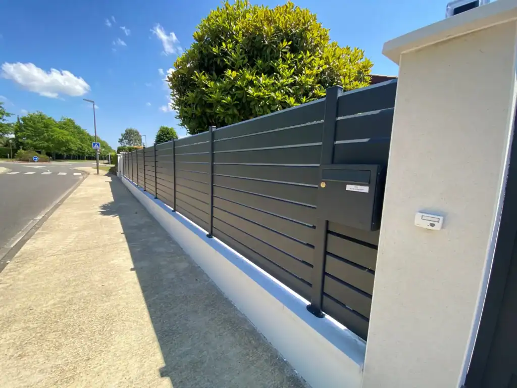 clôture sur muret bahut cctp