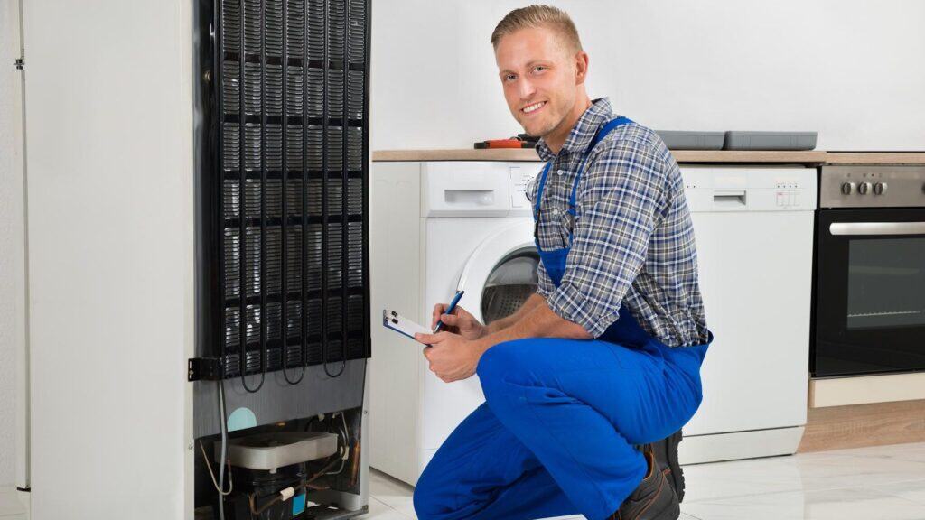 Frigo qui s'arrête et repart faut-il un réparateur