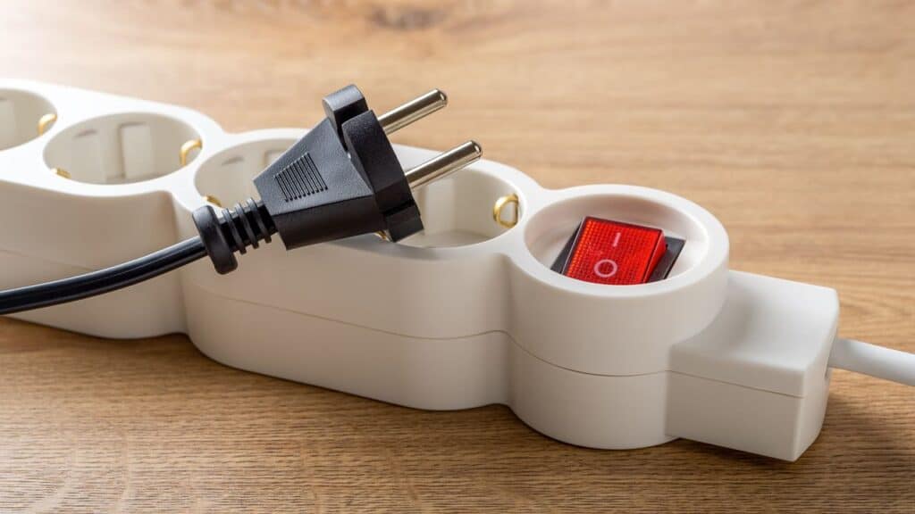 plusieurs prises électriques ne fonctionnent plus pourtant fusible ok