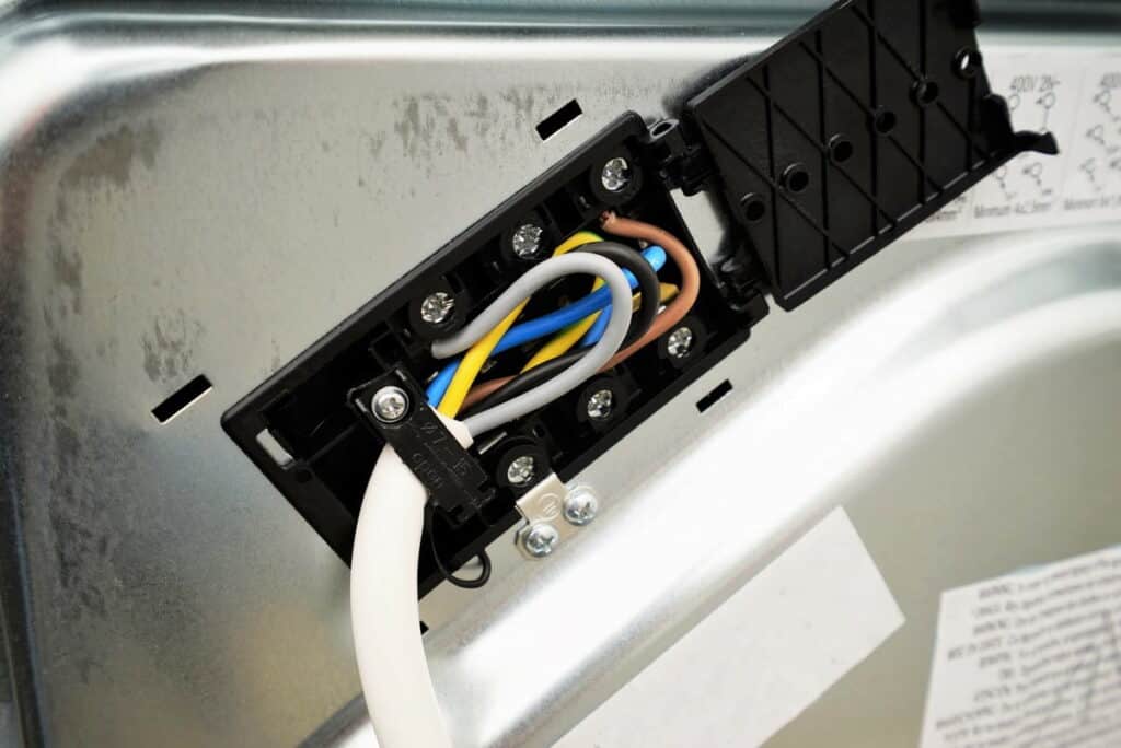 Quel type de prise pour une plaque de cuisson