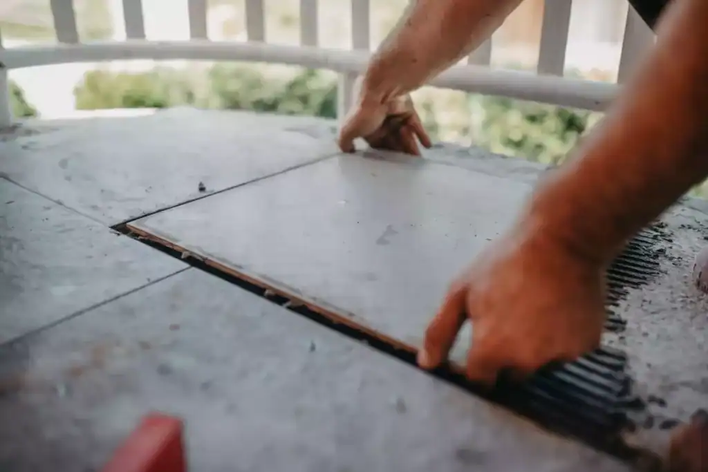 Jointoiement de carrelage extérieur pose