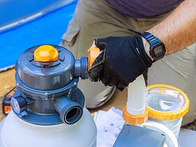 Pompe de piscine en panne